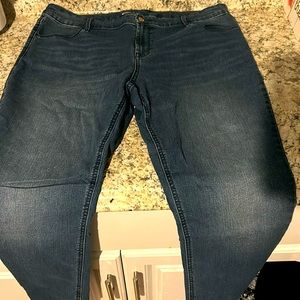 Woman’s Old Navy Jeans